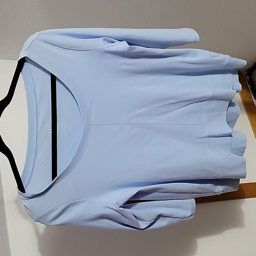 Periwinkle blue 3/4 sleeve top